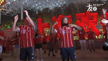 La coreografía 'casi' perfecta de Ribery, Lewandowsi y Renato en China