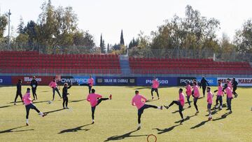 El Atl&eacute;tico se entren&oacute; en Majadahonda antes de viajar a Londres para medirse el martes al Chelsea
 