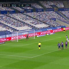 Oyarzabal y su penalti fallado en el Real Sociedad vs Levante