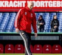 Jaap Stam dimite como entrenador del Feyenoord
