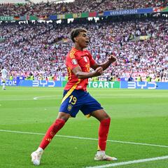 Lamine va por Fàbregas