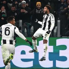 Conexión del USMNT: McKennie le anota a Manchester City con asistencia de Weah