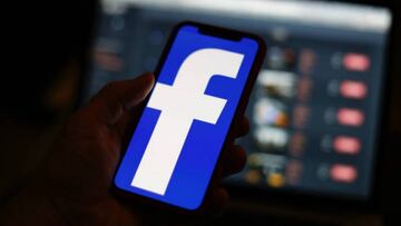 Arreglado el fallo de Facebook iOS que activa la cámara del móvil