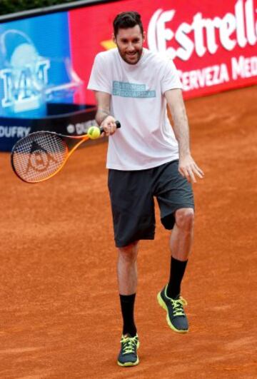 El jugador del Real Madrid de baloncesto Rudy Fernández, durante el Charity Day, un acto solidario que une a tenistas y famosos para recaudar fondos, dentro de la XV edición del Mutua Madrid Open que se inicia hoy en la Caja Mágica de Madrid. 