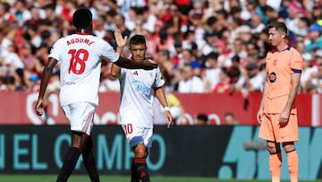 Alexis Sánchez exhibe su clase ante el Barcelona: goleada del Sevilla y golpe a la Liga