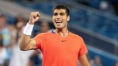 Consulta el horario, cómo ver y dónde seguir online el partido entre Sebastián Báez y Carlos Alcaraz, de la primera ronda del US Open.