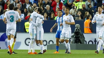 Isco marcó de falta el 0-1 y pidió perdón a la afición.