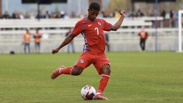 Jorge Serrano, futbolista de la selección de Panamá.