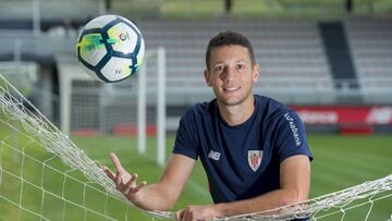 Vesga renovado por el Athletic.