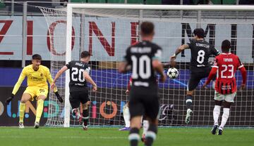 Dominik Szoboszlai anotó el tercer tanto del Liverpool con asistencia de Cody Gakpo. (Liga de Campeones, Italia) EFE/EPA/MATTEO BAZZI
