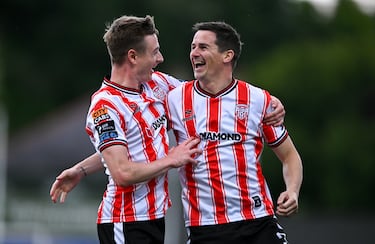Ubicado en Irlanda del Norte, Derry City compite desde 1985 en la liga de la República de Irlanda, tras haber abandonado el campeonato norirlandés por motivos de seguridad en los años del conflicto. Allí ha conseguido dos ligas y seis copas, consolidándose como un club histórico de la isla.