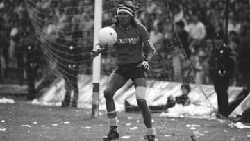 Gatti, durante un partido de su época en la liga argentina.