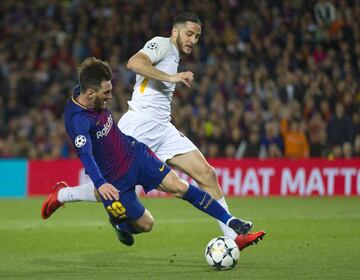 Messi didn't have an easy time of it against Roma in the Camp Nou first leg.