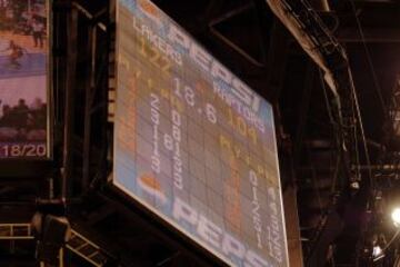 Imagen del marcador en el Staples Center. Era el día 22 de enero de 2006, y durante la visita de los Raptors, el escolta consiguió la segunda mejor anotación de siempre en un partido: ¡81 puntos! Un día para el recuerdo.