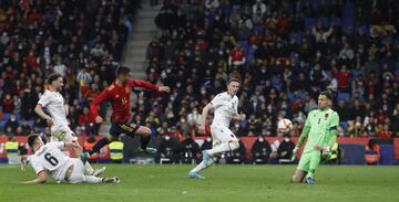 Ferrán Torres marcó el 1-0.