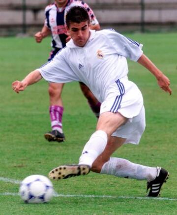 Se formó en las categorías inferiores del Real Madrid, en el Castilla se convirtió durante los ocho años en los que formó parte de ellas en su máximo goleador histórico al anotar más de 700 goles. Siendo el mayor goleador de la cantera blanca. Llegó al primer equipo del Real Madrid Club de Fútbol a finales de la temporada 2002. En agosto de 2004 es cedido por el Real Madrid a la Fiorentina, aunque regresa, no convence y vuelve a marcharse cedido, esta vez a Bélgica, para jugar en el Brujas K.V.