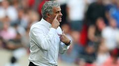 El entrenador del portugu&eacute;s del Manchester United, Jos&eacute; Mourinho, durante un partido.