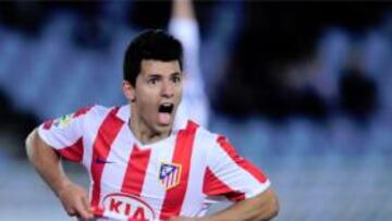 Agüero y Forlán detonan el fortín de Anoeta