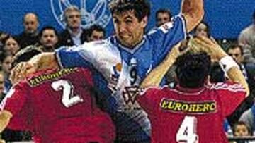 Garralda, capitán del Portland.