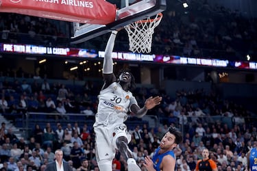 El Madrid se lleva al lmite otro duelo de los rcords