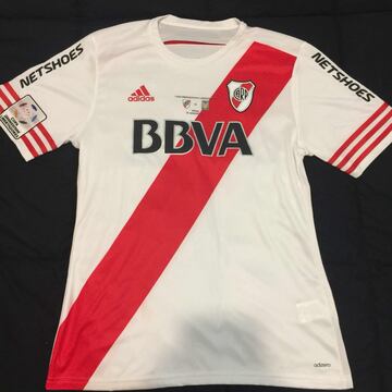 Nuevamente otro club mexicano se preparaba para tratar de cambiar la historia, pero poco pudieron hacer ante un inspirado River Plate que los goleó por tres a cero