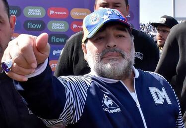 Diego Maradona no longer manager at Gimnasia LP