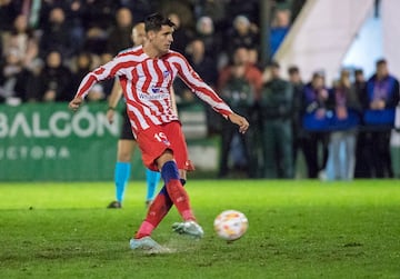 Diego García para el lanzamiento de Álvaro Morata desde los once metros.