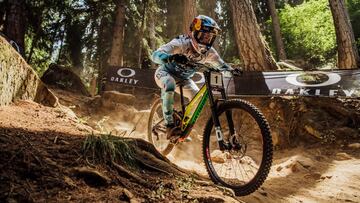 Loïc Bruni en la UCI DH World Cup de MTB en Val di Sole, Italia, en 2019.