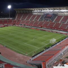 El estadio de Son Moix se une al homenaje a los sanitarios