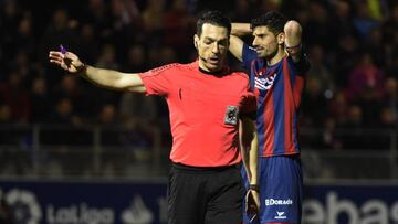 Los árbitros de la primera jornada de LaLiga SmartBank