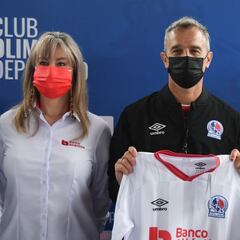 ¿Por qué Pablo Lavallén no estará en el banquillo en el debut de Olimpia?