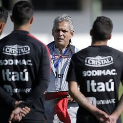 Hoyos y ausencia de sus jugadores en la Roja: "No fue con mala fe"