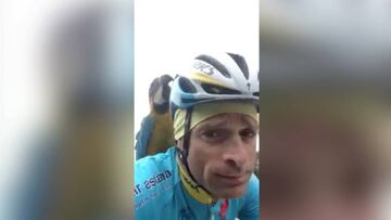 Scarponi: la sonrisa del ciclismo que entrenaba con su loro