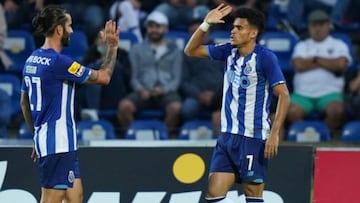 El Oporto vence y es líder a la espera del derbi lisboeta