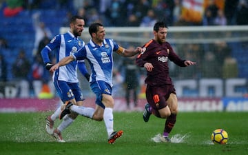 Messi y Víctor Sánchez.