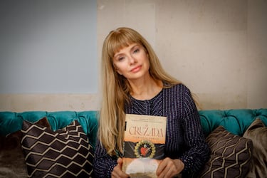 Florencia Canale publica ‘La Cruzada’: “La inteligencia artificial es muerte”