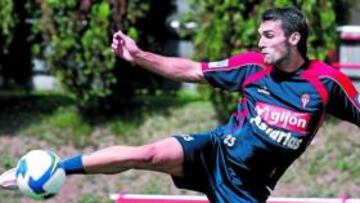 <b>VALORADO. </b>Los números de Barral, la pasada temporada, hace que algunos clubes se fijen en él.