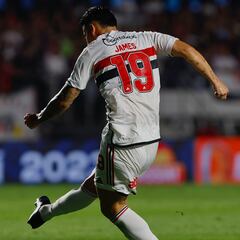 Dorival: “James tiene características de segundo delantero”