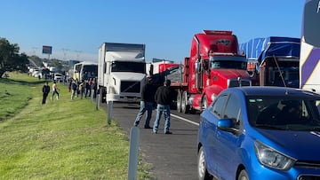 Transportistas colapsan autopista México-Pachuca