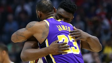 LeBron James y Zion Williamson, durante un partido.