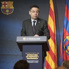 Bartomeu, entre apagar un incendio y firmar un delantero