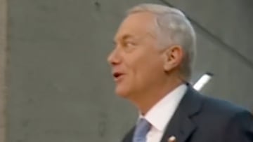 Kast protagonizó esta inesperada escena en su llegada al debate presidencial de Anatel: ¡nadie lo vio venir!