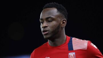 Stoke City&#039;s Saido Berahino before the match