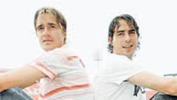 <b>MOTIVADOS. </b>Dorado y Jordi López, criados en 'La Fábrica', regresan a Madrid defendiendo los colores del Mallorca.