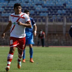 Victorias de Ñublense y San Marcos encienden la Primera B