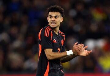 La Selección Colombia hizo historia al vencer por primera vez a la Selección de España. Daniel Muñoz fue el encargado de darle la victoria a la Tricolor al marcar el único gol del partido.