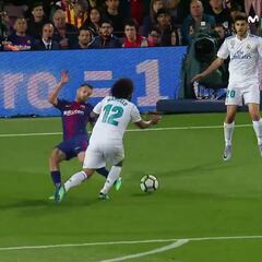 Hubo penalti de Jordi Alba a Marcelo en el minuto 75