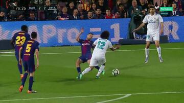 El Clásico: bad-tempered match littered with refereeing errors