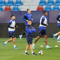 Calleja: “Las matemáticas nos dicen que si seguimos a este ritmo conseguiremos el ascenso directo”