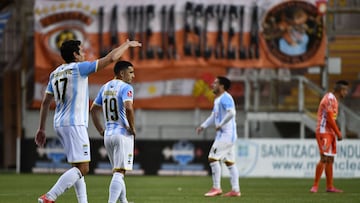 Futbol, Cobreloa vs Magallanes
 Vigesima cuarta fecha, campeonato Ascenso Betsson 2021
 El jugador de Magallanes Miguel Orellana celebra con sus companeros luego de convertir un gol contra Cobreloa durante el partido de primera B disputado en el estadio Zorros del Desierto de Calama, Chile.
 06/10/2021
 Pedro Tapia/Photosport******** 